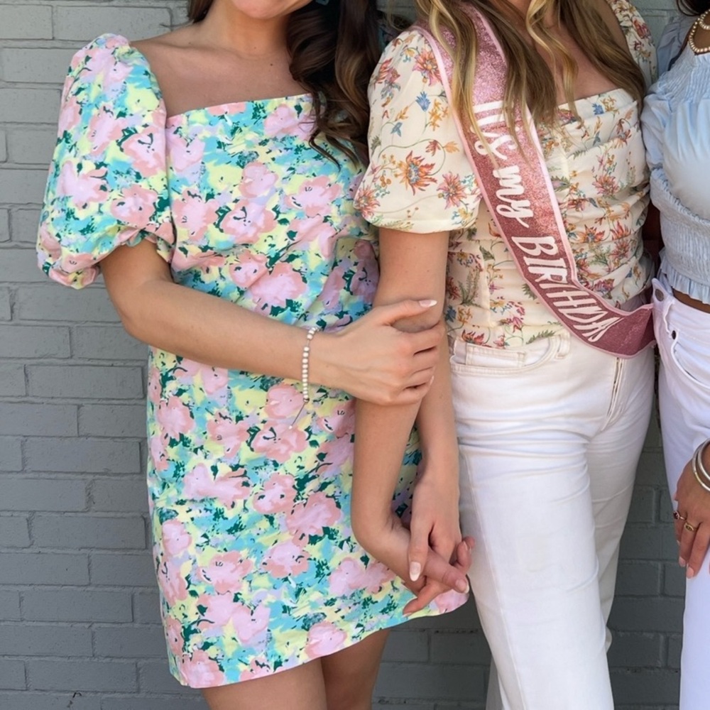 Gianni Bini Floral Puff Sleeve Dress